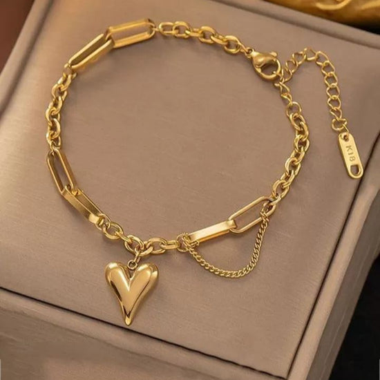 Golden Bloom Heart Bracelet
